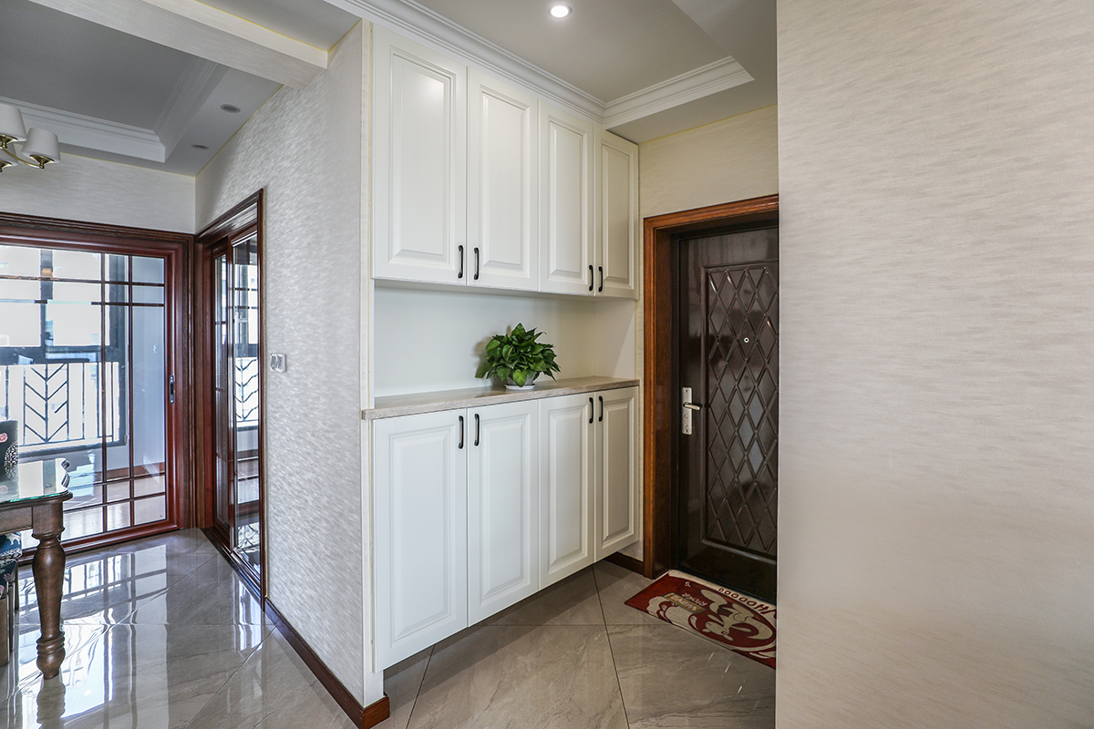  玄關(guān)鞋柜
